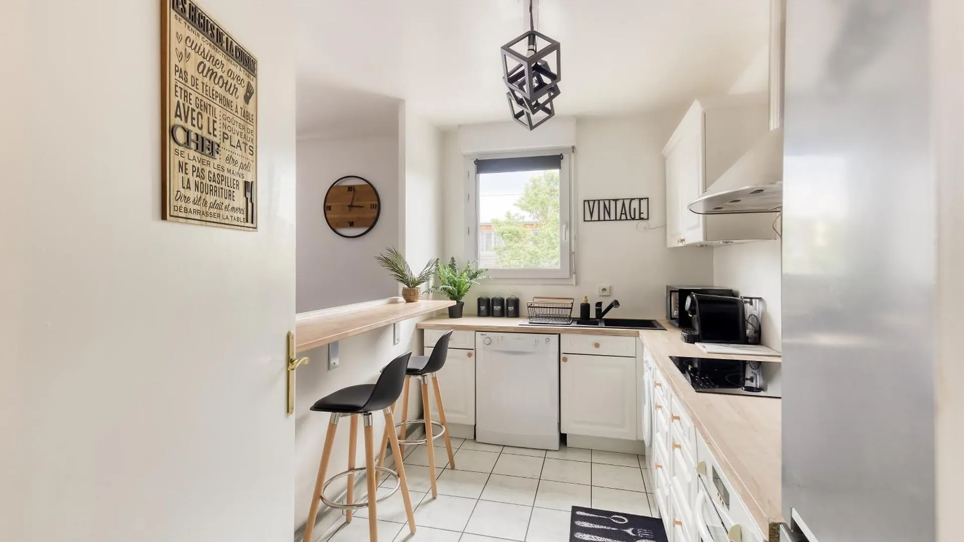 L'Ilot Zen- Ideal Pour Famille-Groupe-Pro-Double Parking-Highwifi-Aeroport Orly 8Min-Paris30Min Fresnes  Apartment