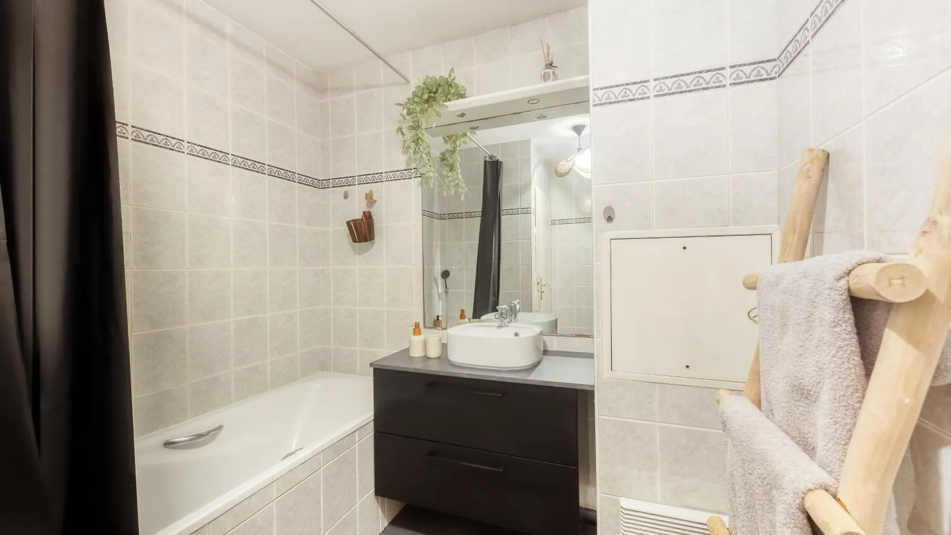 Apartment L'Ilot Zen- Ideal Pour Famille-Groupe-Pro-Double Parking-Highwifi-Aeroport Orly 8Min-Paris30Min Fresnes