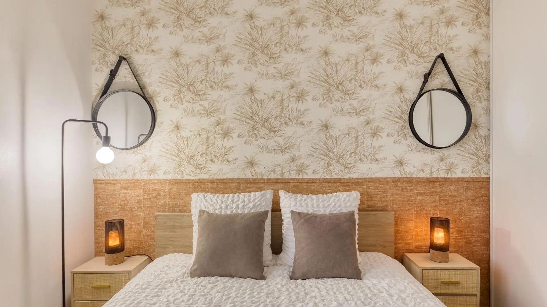 L'Ilot Zen- Ideal Pour Famille-Groupe-Pro-Double Parking-Highwifi-Aeroport Orly 8Min-Paris30Min Fresnes  Apartment Fresnes (Val-de-Marne)